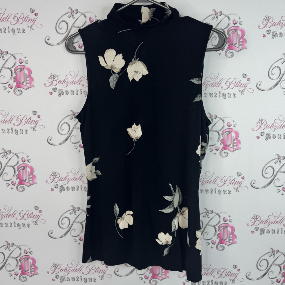 RW&CO. Tank top turtleneck mock neck flowers Black Floral Sleeveless Blouse